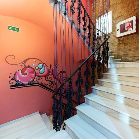 Red Nest Hostel Valencia Luaran gambar