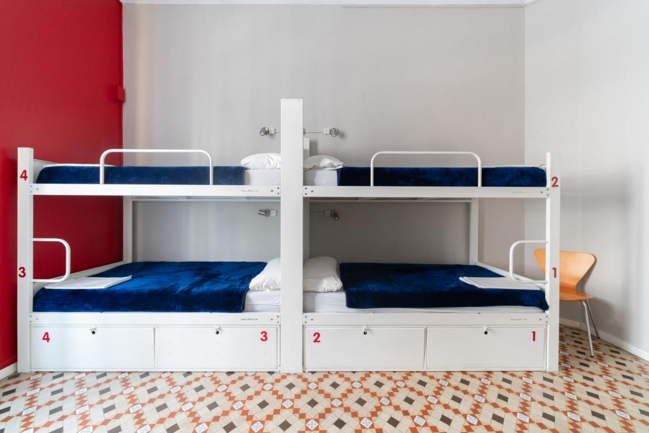 Red Nest Hostel Valencia Luaran gambar