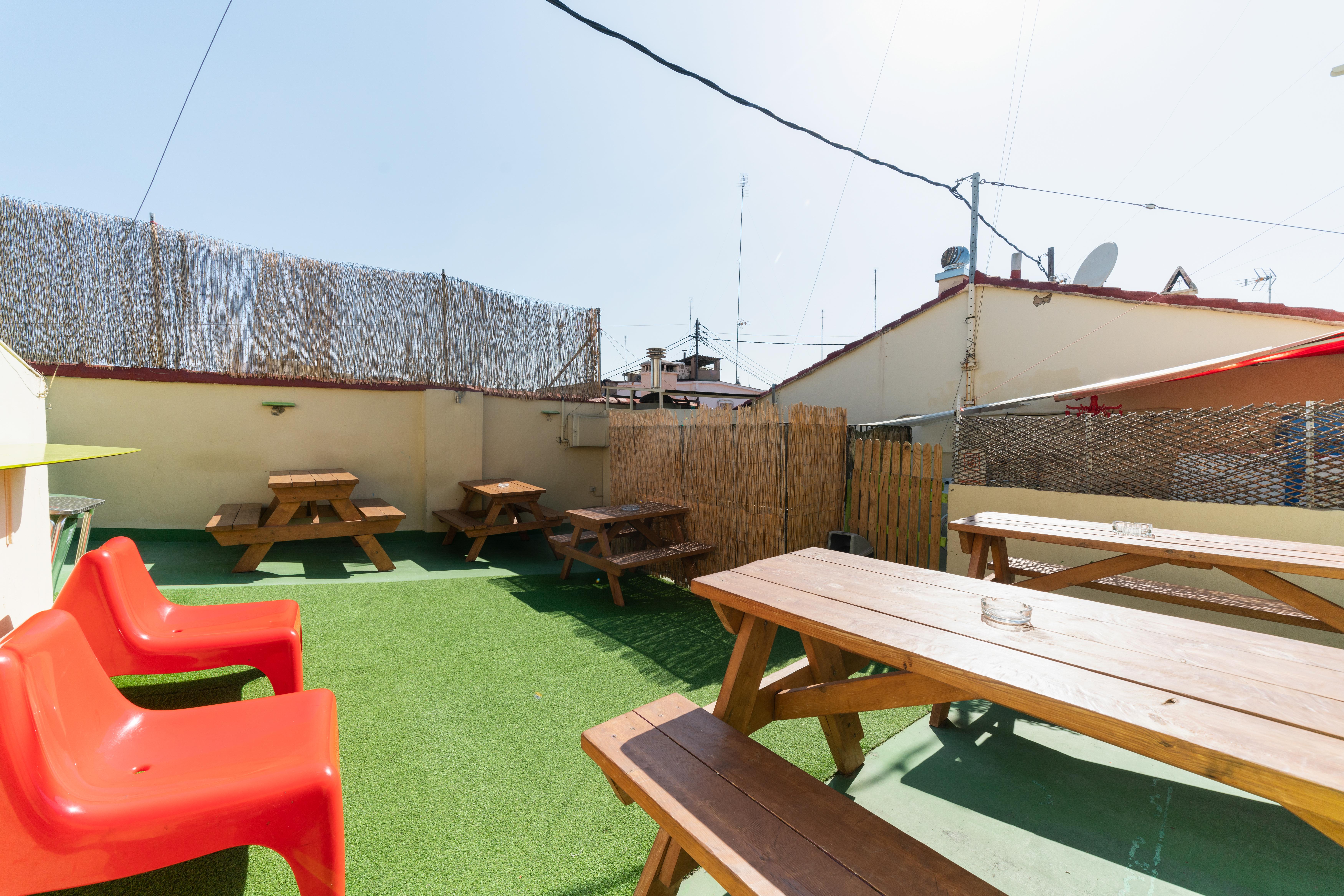 Red Nest Hostel Valencia Luaran gambar