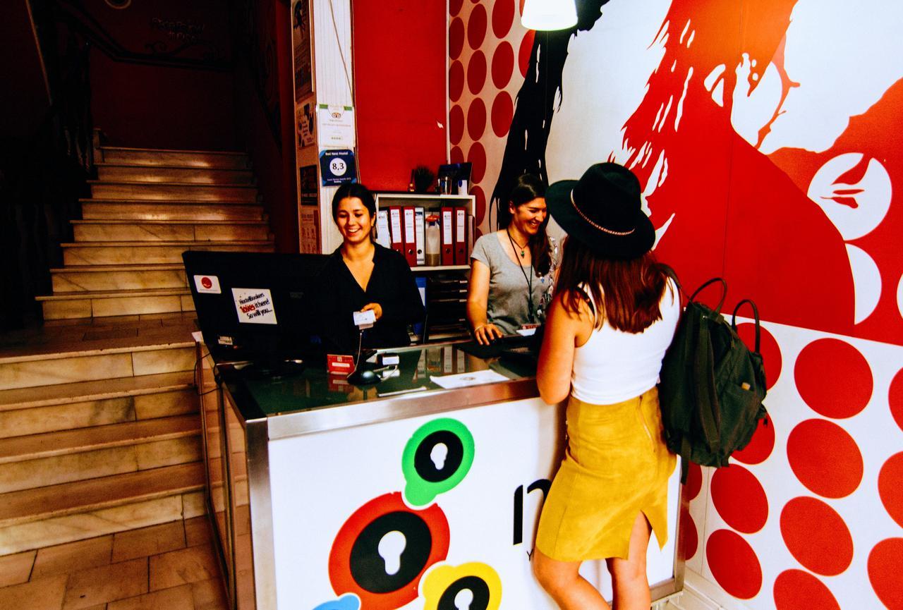 Red Nest Hostel Valencia Luaran gambar