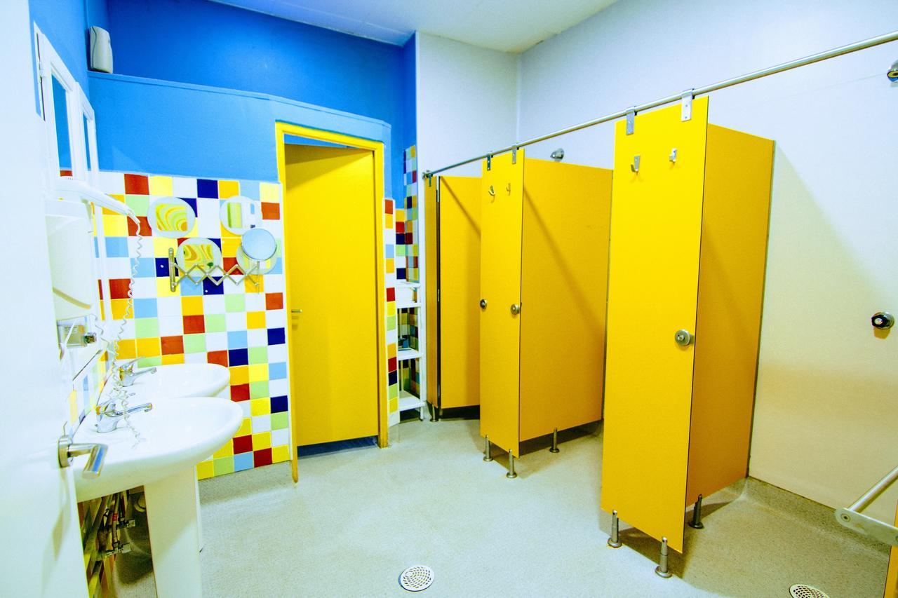 Red Nest Hostel Valencia Luaran gambar